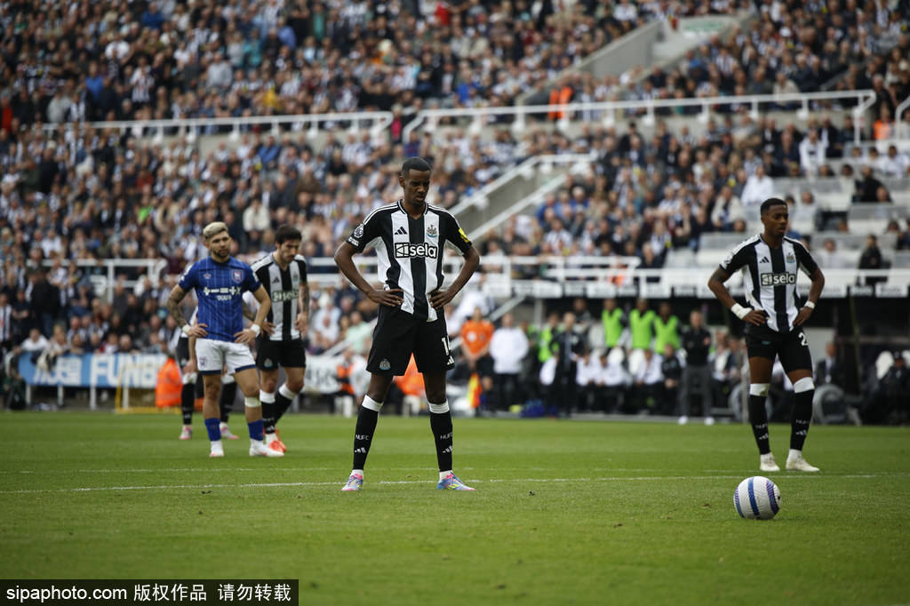 看似沉默的 看似沉默的